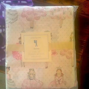 Pottery barn kids Quinn sheet set